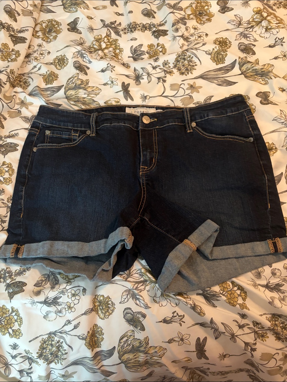Torrid Dark Wash Denim Rolled Hem Women’s Shorts